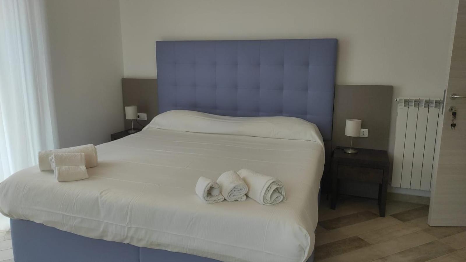 La Perla Del Tirreno Guest House Сапри Екстериор снимка